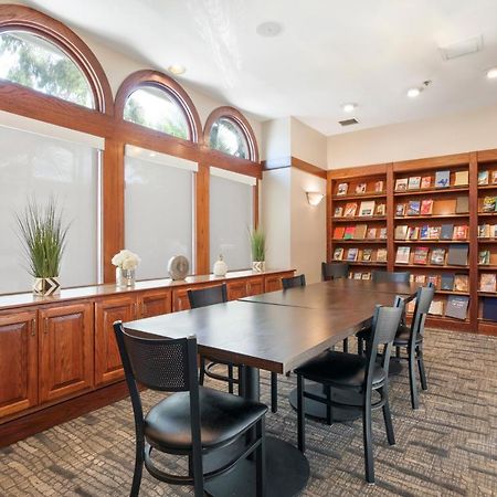 Chase Suites Brea-Fullerton - North Orange County Esterno foto