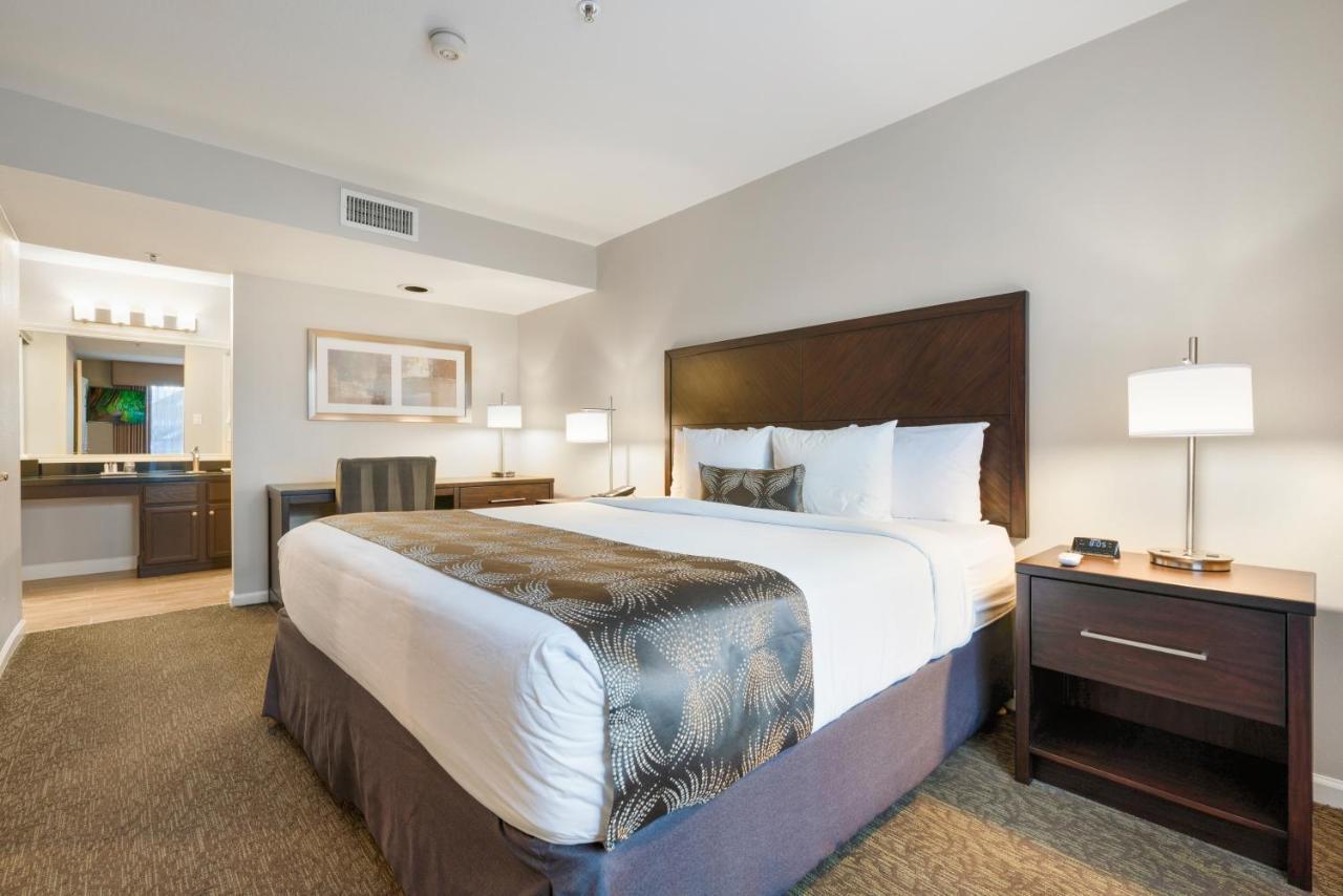 Chase Suites Brea-Fullerton - North Orange County Esterno foto