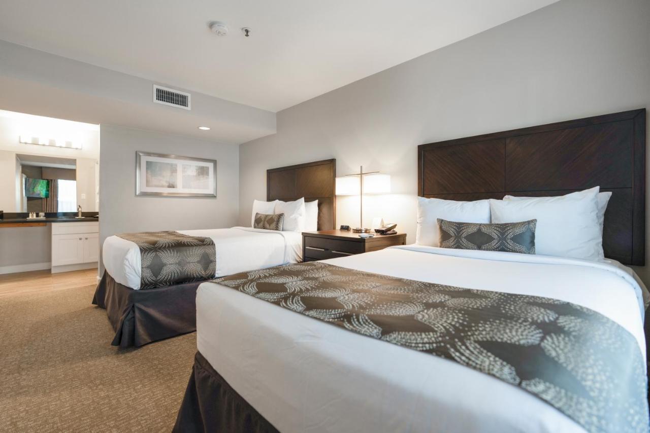 Chase Suites Brea-Fullerton - North Orange County Esterno foto