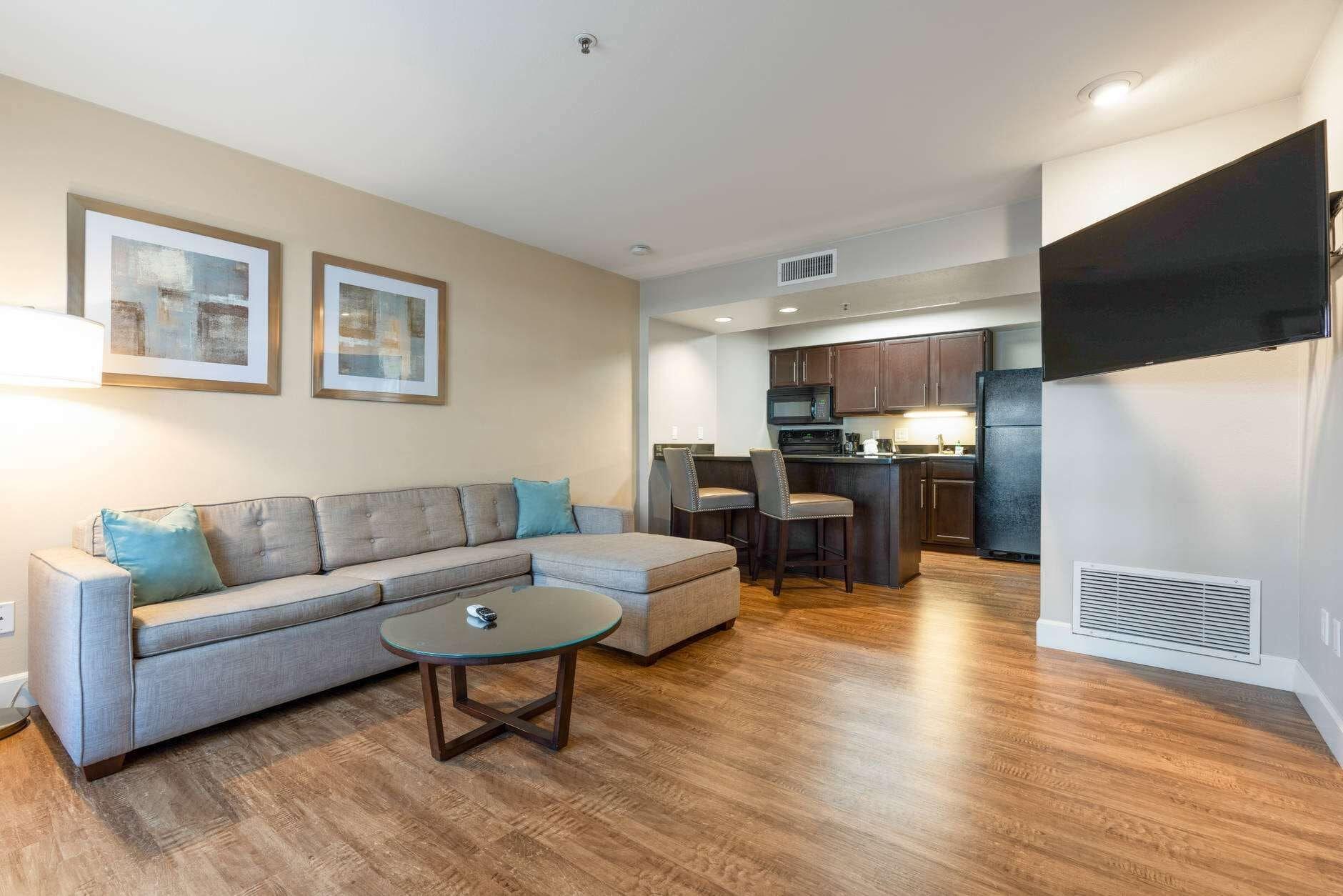 Chase Suites Brea-Fullerton - North Orange County Esterno foto