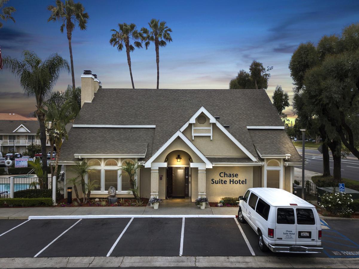 Chase Suites Brea-Fullerton - North Orange County Esterno foto